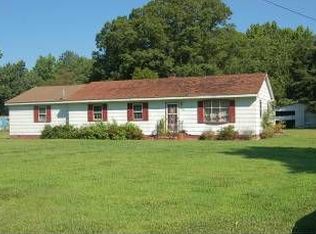 190 Weems Rd, Weems, VA 22576