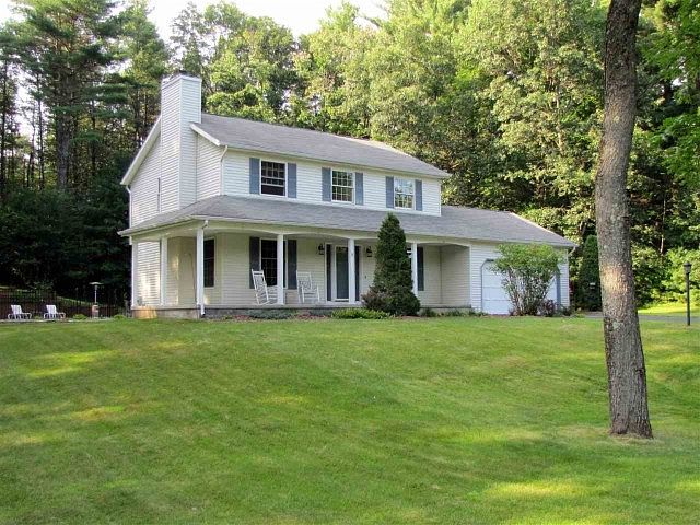 1st image of 6 Canfield Ct