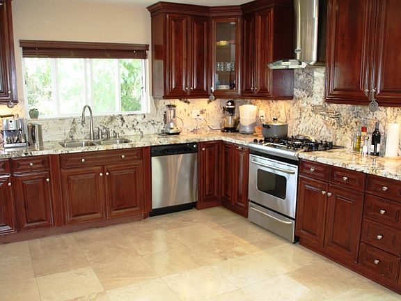 4th image of 3351 Bennett Dr