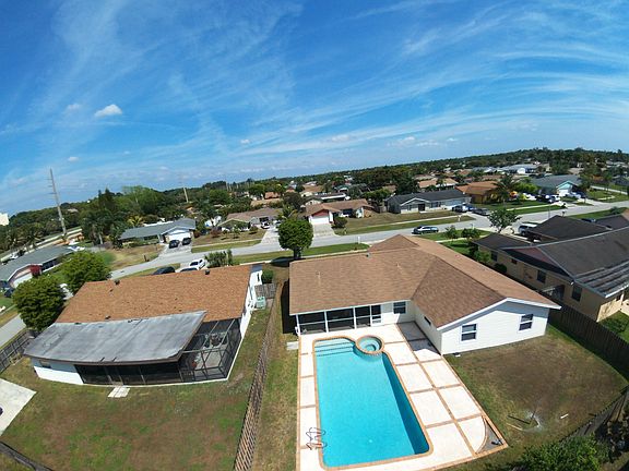 3rd image of 5346 Sandhurst Cir N