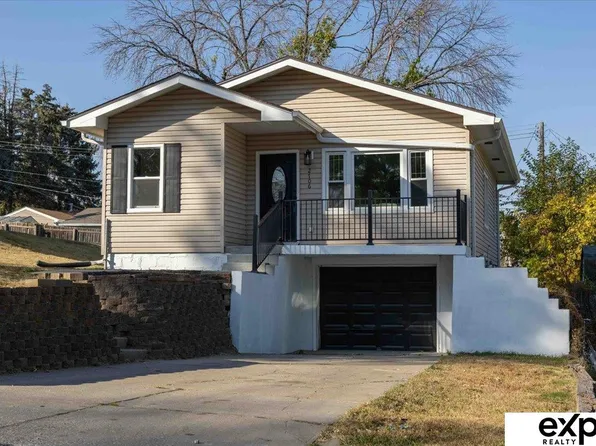 2706 Lillian St, Bellevue, NE 68147