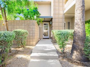 906 Oceo Cir, Palm Springs, CA 92264