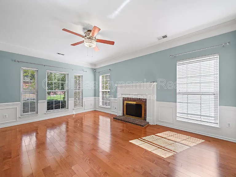 2812 Redfield Dr — Photo 7