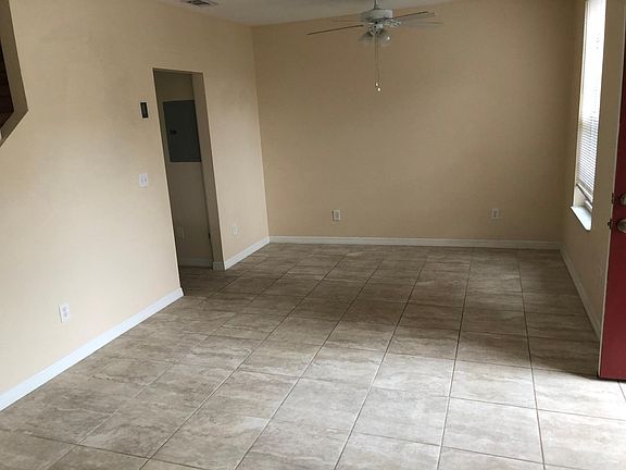 2nd image of 1347 Lyonshire Dr