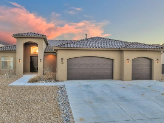401 Holt Ct NE, Rio Rancho, NM 87124