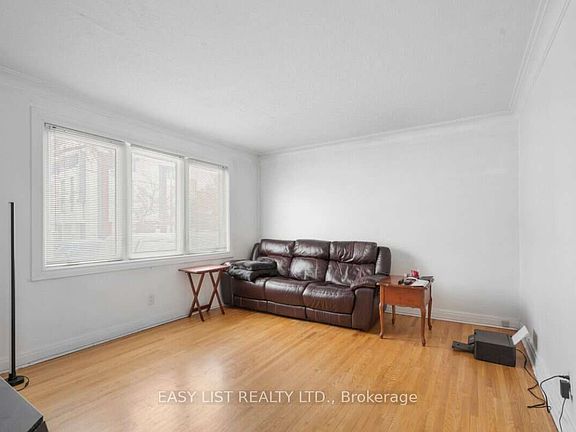 2nd image of 39 Churchill Ave