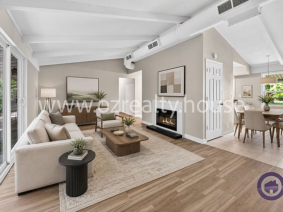 2nd image of 3040 E Lincolnshire Blvd APT B