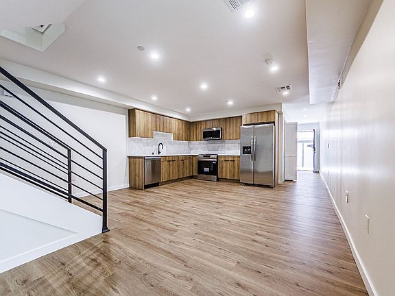5th image of 1857 Crenshaw Blvd #1859-3/4
