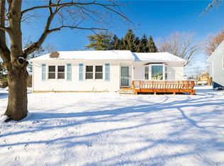 21 Anemone Ln, West Henrietta, NY 14586