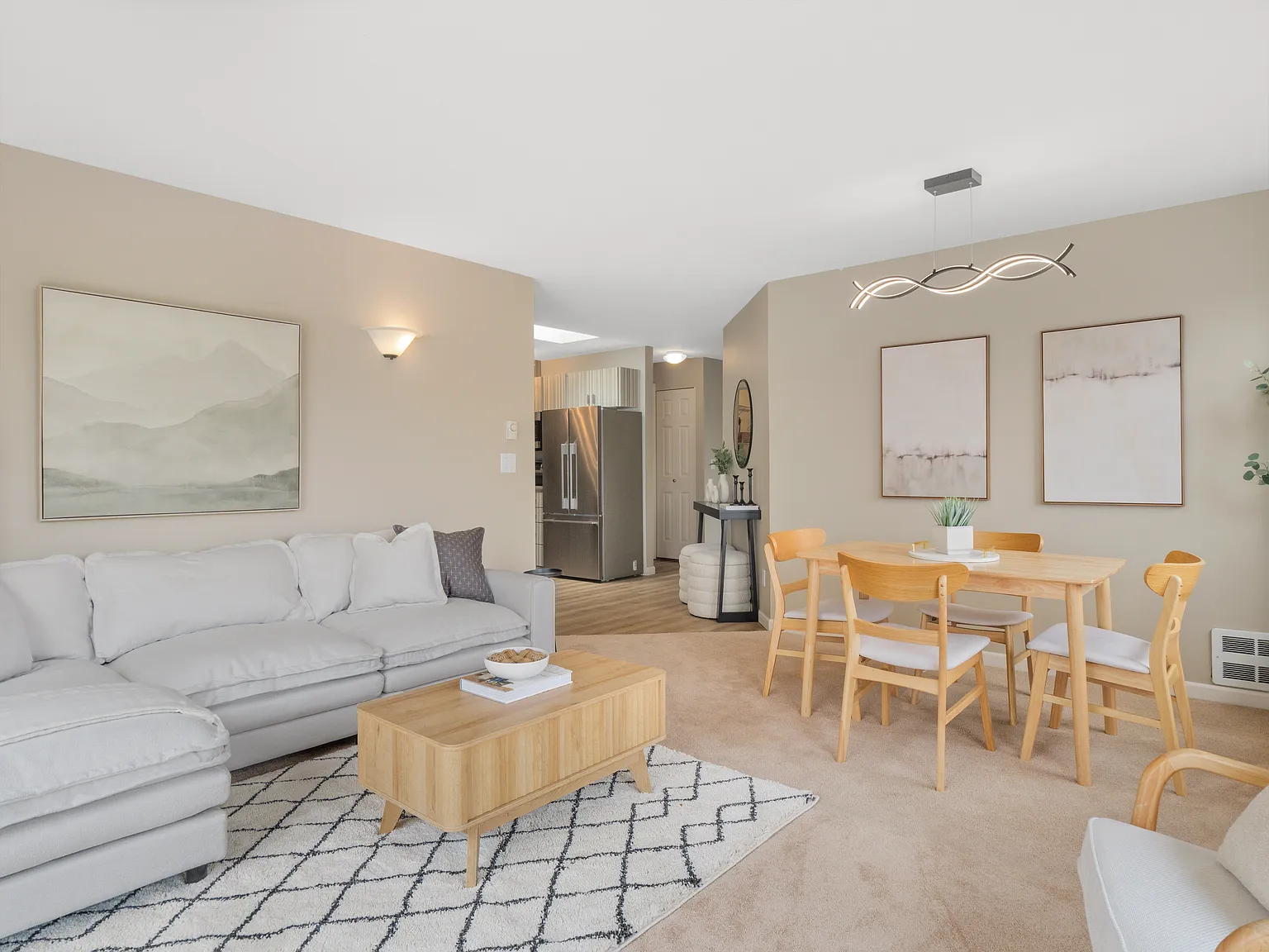 2 bed, 895 sqft, $2,900 — Photo 3