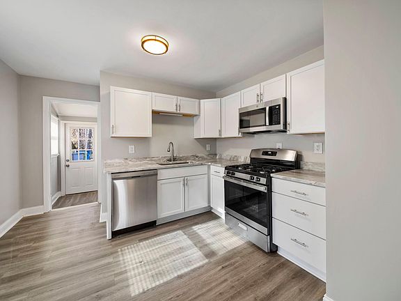 4th image of 764 E 344th St