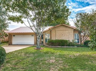 3428 Wedgworth Rd S, Fort Worth, TX 76133