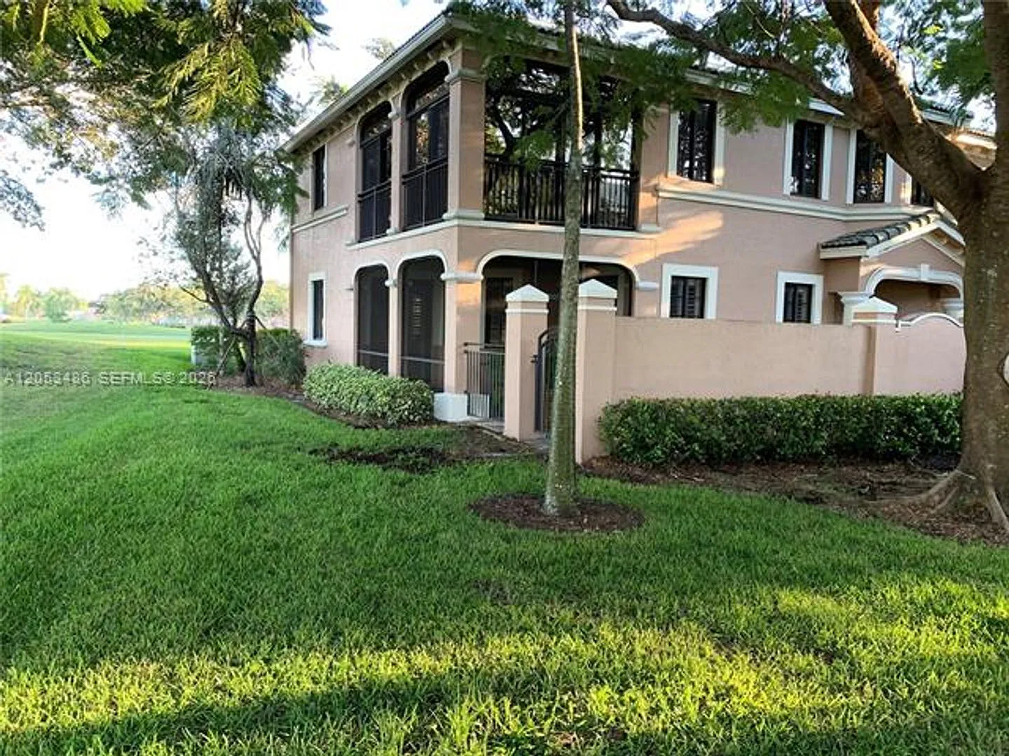 2727 Center Ct Dr # 1-17, Weston, FL 33332 — Photo 2