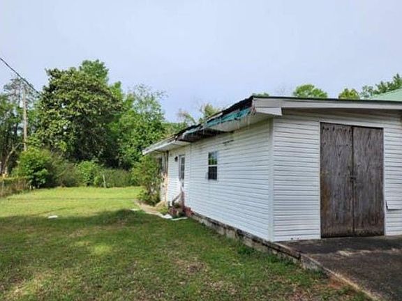 3rd image of 8351 Dudley Ave