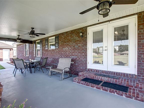 5th image of 53682 Carrington Dr
