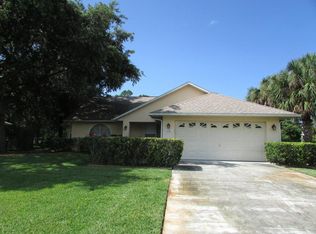 620 Sauders Rd SE, Palm Bay, FL 32909