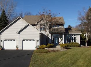 12501 Norway Cir, Burnsville, MN 55337