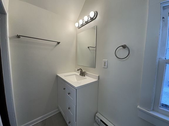 5th image of 2215 2nd St NE #11318534