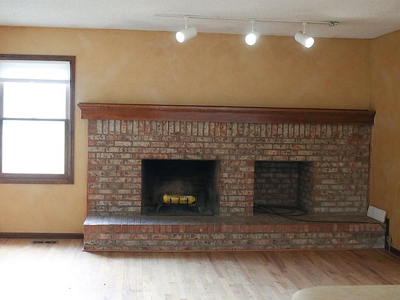 Fireplace - main floor