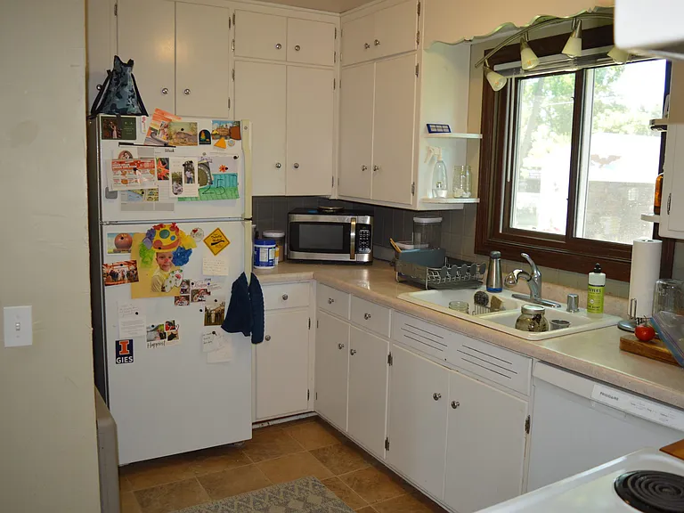 1606 Sheridan Dr — Photo 4