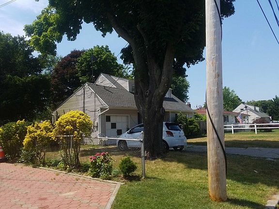 2nd image of 32 Frank St