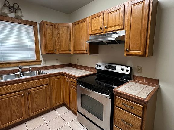 4th image of 534 E Prospect St