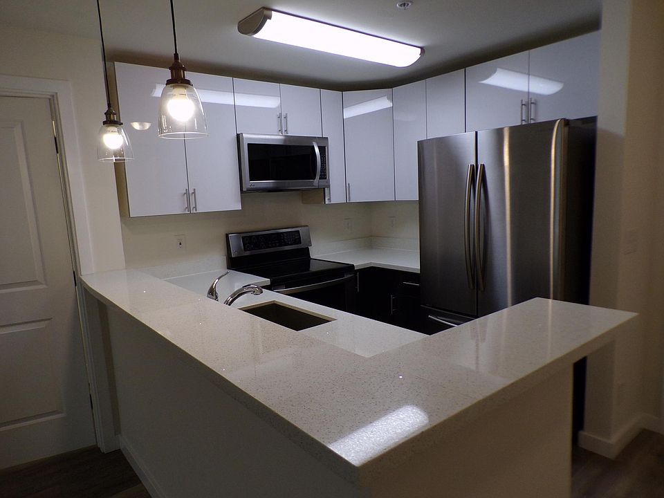 1st image of 12544 15th Ave NE APT 309