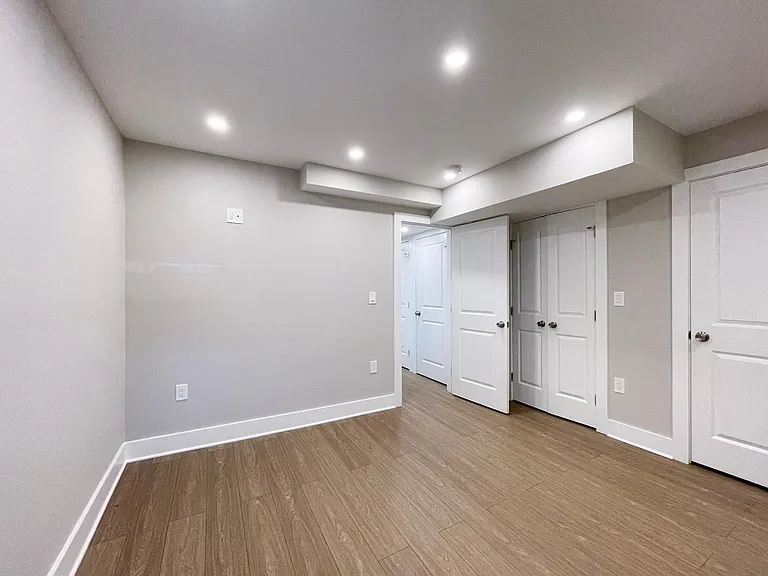1267 Emerson St NE — Photo 27