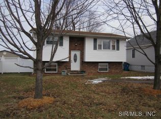 519 Longfellow St, Bethalto, IL 62010