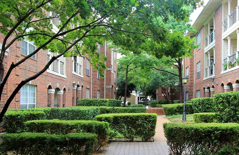 14002 Noel Rd — Photo 4