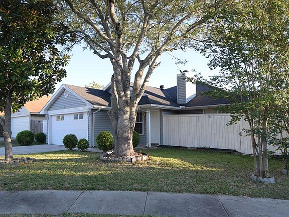 3rd image of 3606 Holbert Dr