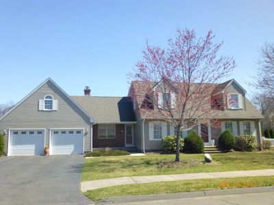 52 Christopher Ln, Feeding Hills, MA, 01030