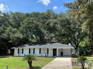 3108 Landmor Dr, Slaughter, LA 70777