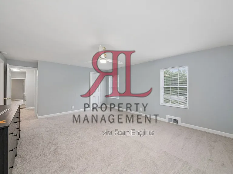 85 Eastmoor Blvd — Photo 37