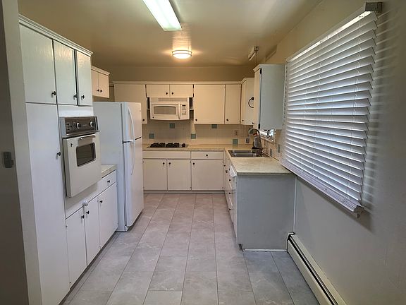 5th image of 2701 W 6th St
