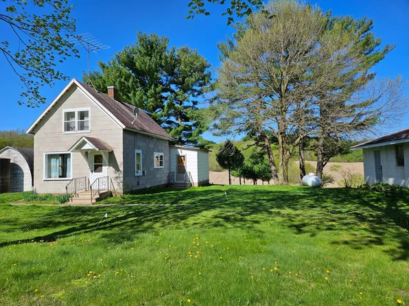 N5111 370th St, Menomonie, WI 54751