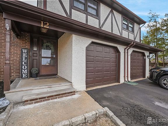 2nd image of 12 Ashford Ct