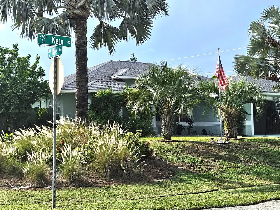 2720 SE Kern Rd