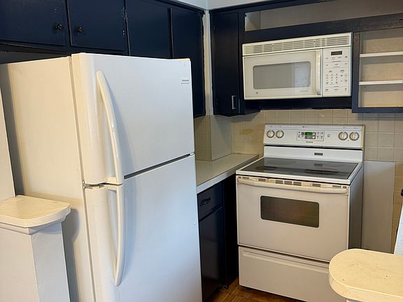 3rd image of 1456 Multnoma Ave