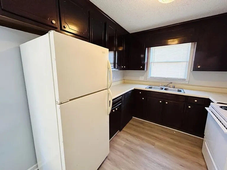 4433 Torrance Dr NW — Photo 8