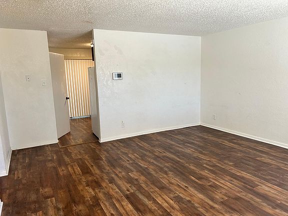 2nd image of 1100 Harley Dr #3