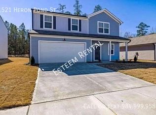 1521 Heron Pond St, Raleigh, NC 27604