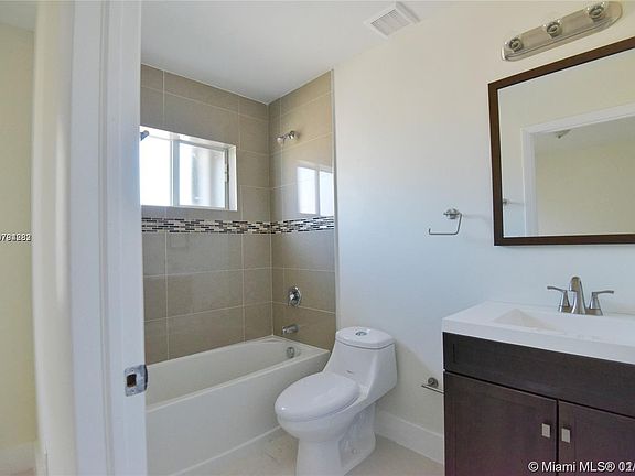5th image of 1980 NW 54th St #B