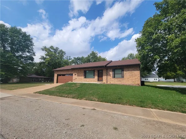217 Cooper Street W, Tipton, MO 65081