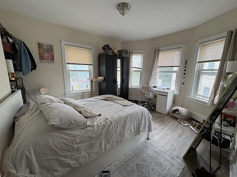 278 Washington St — Photo 4