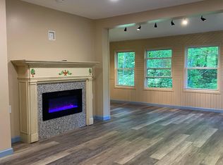 160 Madisonville Rd APT 3, Moscow, PA 18444