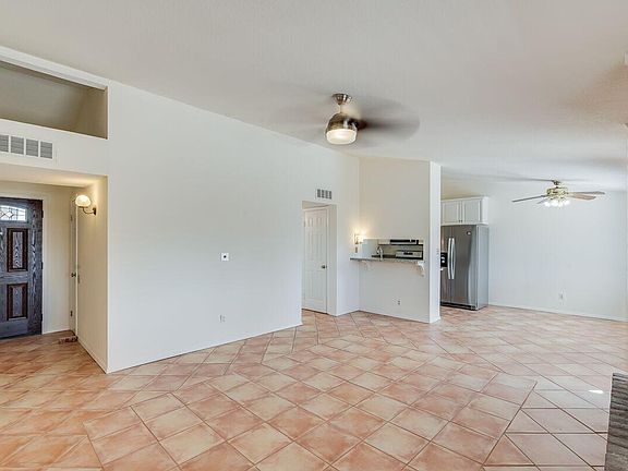 4th image of 1429 Cedar Oak Dr