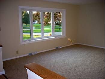3rd image of 4547 Vernon Dr