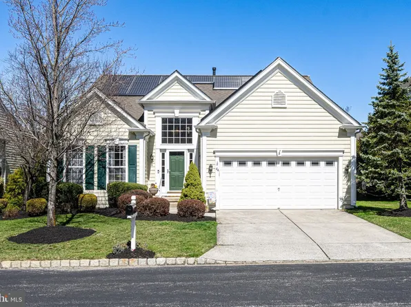 44 Festival Dr, Voorhees, NJ 08043