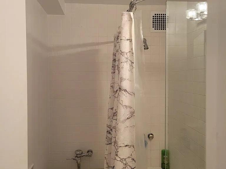 40 Central Park S #9G — Photo 5